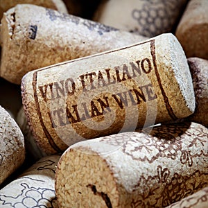 Italian wine photo