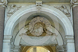 Italy, Rome, 35 Via Garibaldi, magnificent Fontana dell\' Acqua Paola, coat of arms and motto on the facade of the monument