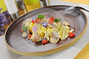 Italy seafood noodles