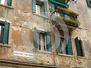 Italy, Venice, Gheto Vechio, old ghetto, Jewish quarter apartment with balcony