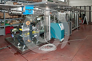 Italy wine: automatic bottling line