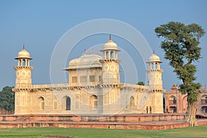 Itmad-ud-Daula's Tomb photo