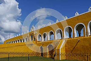 Izamal Mexico Yucatan church yellow City monastery convent