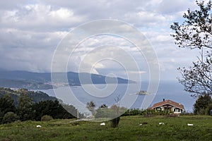 Island from Mount OgoÃÂ±o