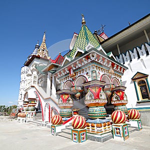 Izmaylovo Kremlin - Stone painted terem tower