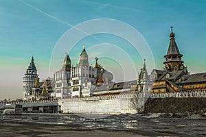 Izmaylovsky Kremlin at the beginning of spring