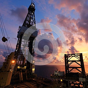 Jack Up Oil Drilling Rig