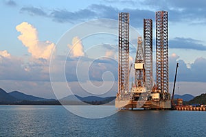 Jack up oil drilling rig in the shipyard