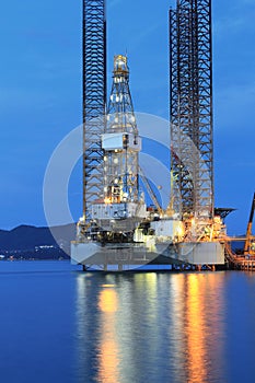 Jack up oil drilling rig in the shipyard