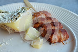 Jacket potato and barbecue meat