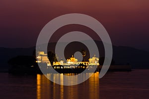 Jagmandir palace at night