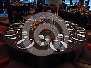 wedding dinner table set