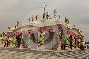 Jal mandir pawapuri lord mahavir jain temple