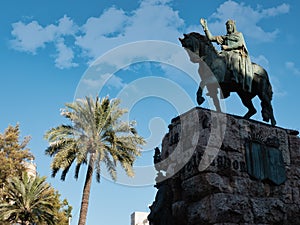 James I of Aragon (James I the Conqueror) statue on Plaza de Espana photo