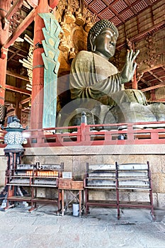 Japan. Nara. Todai-ji temple. Great Buddha Hall (Daibutsu-den