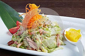 Japan salad with smoked chicken