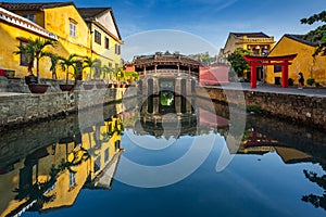 Japanese Covered Bridge, also called Lai Vien Kieu