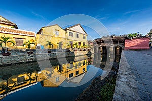 Japanese Covered Bridge, also called Lai Vien Kieu