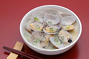 Japanese cuisine, boiled clams in butter