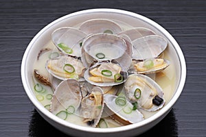 Japanese cuisine, boiled clams in butter