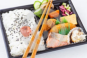 Japanese cuisine a single-portion takeout