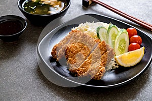 Japanese deep fried pork cutlet (tonkatsu set)