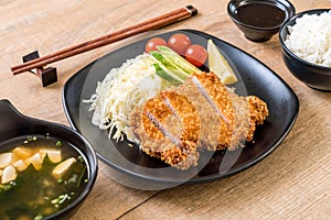 Japanese deep fried pork cutlet (tonkatsu set)