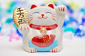 JAPANESE LUCKY CAT FIGURINE