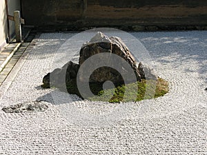 Japanese rock garden at Ryoanji Temple