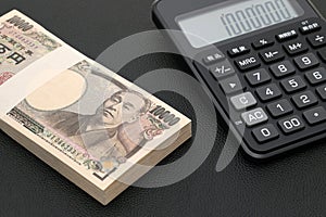 Japanese salary envelope and calculator