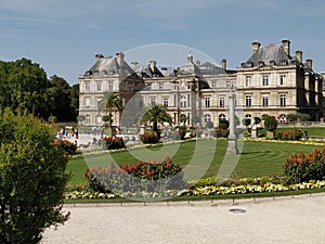 Jardins du Luxembourg Senat photo