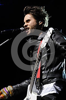 Jared Leto of 30 Seconds to Mars performing.