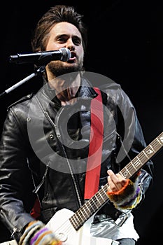 Jared Leto of 30 Seconds to Mars performing.