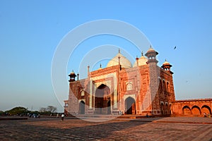 The Jawab. Taj Mahal. Agra, Uttar Pradesh. India