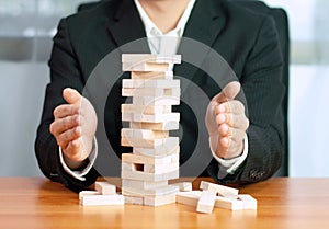 Jenga business game, business fulfillment Building a business base Failed business base Stable and unstable business base.