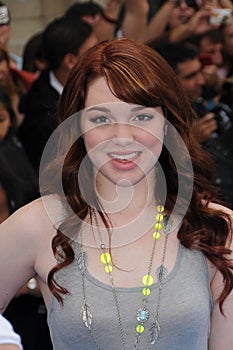 Jennifer Stone