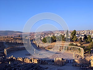 Jerash columns ii