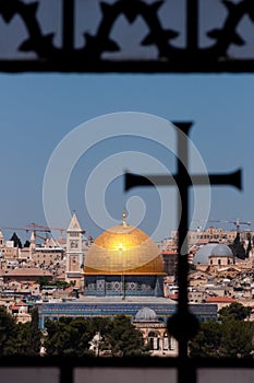 Jerusalem, Dome of the Rock, Cross