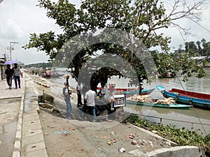 River loading unloading area,voyrob river bangladadh