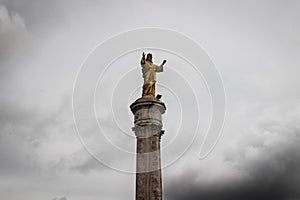 Jesus Christ golden image in Fatima