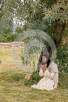 Jesus praying in gethsemane