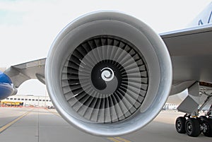 Jet engine turbine