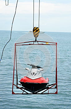 Jet ski lift for dry storage