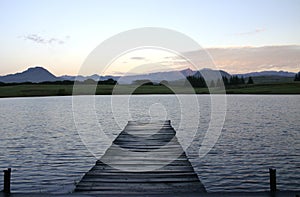 Jetty onto lake