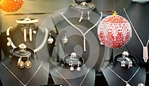 jewelry luxury retail store window display showcase