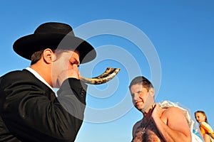 The Jewish Ritual - Tashlich