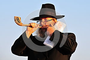 The Jewish Ritual - Tashlich