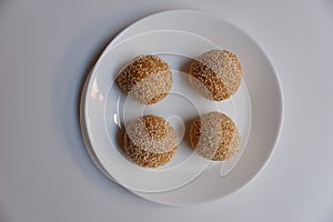 Jian dui, traditional Chinese dessert