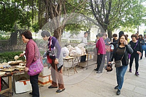 Jiangmen Xinhui, China: street vendors