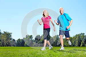 Jogging couple. img